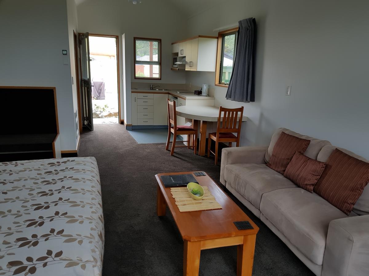 The Anchor Inn Beachfront Motel Καϊκούρα Εξωτερικό φωτογραφία